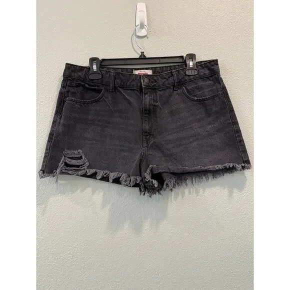 Wrangler High Rise Vintage Shorts; Black Wash, Size 14 - Picture 2 of 5